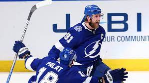 Tampa Bay Lightning slog New York Rangers 2-1